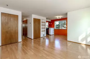 731 N 94th St, Seattle, WA 98103 - Photo 10