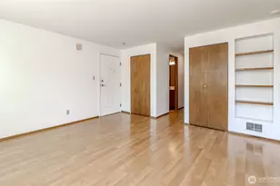 731 N 94th St, Seattle, WA 98103 - Photo 6