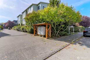 731 N 94th St, Seattle, WA 98103 - Photo 36