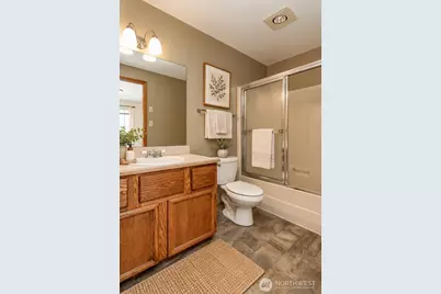 731 N 94th Street #8, Seattle, WA 98103 - Photo 32