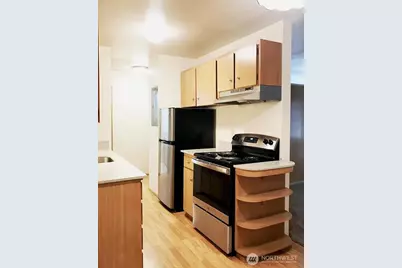 2229 42nd Avenue SW #205, Seattle, WA 98116 - Photo 4
