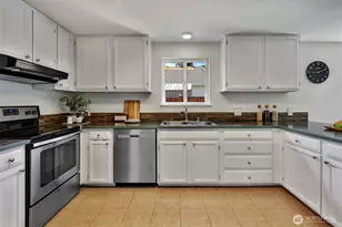 12103 Gibson Rd, Everett, WA 98204 - Photo 12