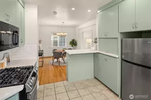 5108 Woodlawn Ave N, Seattle, WA 98103 - Photo 12
