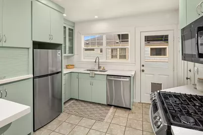 5108 Woodlawn Avenue N, Seattle, WA 98103 - Photo 10