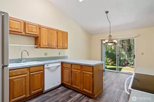 170 E Beaumont Dr, Shelton, WA 98584 - Photo 10