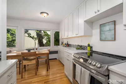 632 13th Avenue E #19, Seattle, WA 98102 - Photo 12