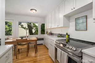 632 13th Ave E, Seattle, WA 98102 - Photo 12
