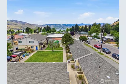 315 W Gibson Avenue, Chelan, WA 98816 - Photo 22