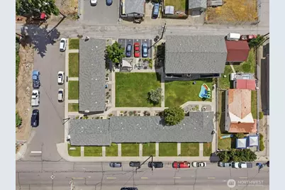 315 W Gibson Avenue, Chelan, WA 98816 - Photo 6