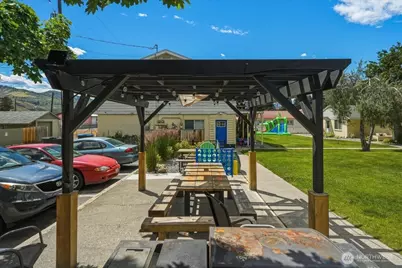 315 W Gibson Avenue, Chelan, WA 98816 - Photo 10