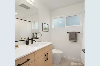 723 15th Avenue #C, Seattle, WA 98122 - Photo 8