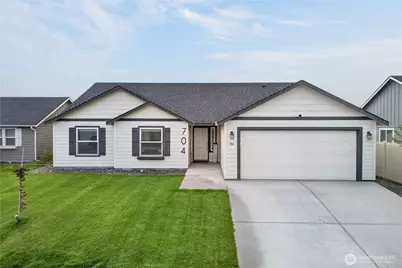704 Regina Place, Grandview, WA 98930 - Photo 1
