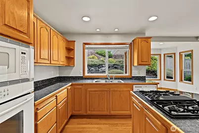 4217 Crystal Lane Loop SE, Puyallup, WA 98372 - Photo 14