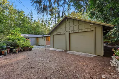 14329 Komedal Road NE, Bainbridge Island, WA 98110 - Photo 32