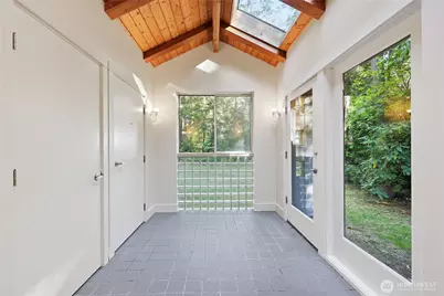 14329 Komedal Road NE, Bainbridge Island, WA 98110 - Photo 4