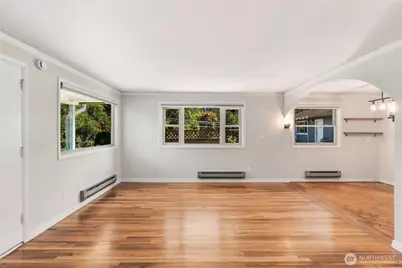 18709 Ballinger Way NE, Lake Forest Park, WA 98155 - Photo 8
