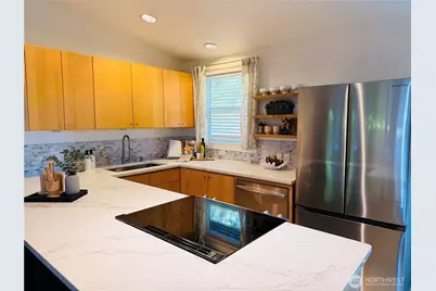 1574 NE Park View Drive #6, Bainbridge Island, WA 98110 - Photo 2