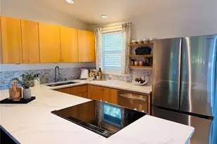 1574 NE Park View Dr, Bainbridge Island, WA 98110 - Photo 2