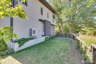 3454 33rd Ave W, Seattle, WA 98199 - Photo 36