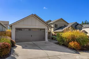 410 NE Hazelberry Ct, Poulsbo, WA 98370 - Photo 2
