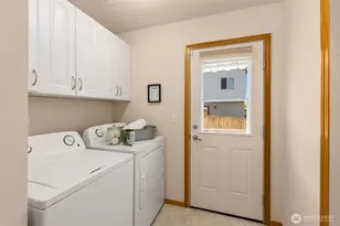 410 NE Hazelberry Ct, Poulsbo, WA 98370 - Photo 12