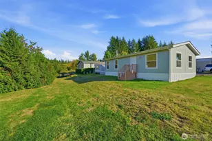 512 SW Berry Lake Dr, Port Orchard, WA 98367 - Photo 2