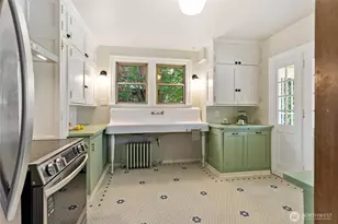 800 E Laurel St, Bellingham, WA 98225 - Photo 14