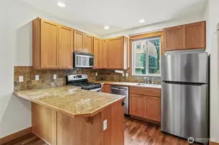 9159 23rd Ave NE, Seattle, WA 98115 - Photo 4