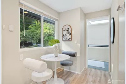 136 128th Avenue NE, Bellevue, WA 98005 - Photo 10