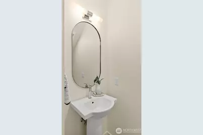 8323 C 12th Avenue NW, Seattle, WA 98117 - Photo 14