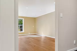 5220 SW 176th St, Lynnwood, WA 98037 - Photo 10