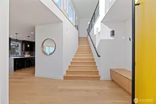 6203 52nd Ave S, Seattle, WA 98118 - Photo 2