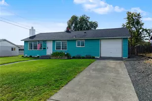 513 W Meridian Ave, Moses Lake, WA 98837 - Photo 2