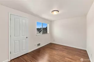 731 N 94th St, Seattle, WA 98103 - Photo 18