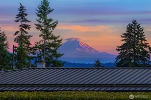 9412 NE 14th St, Clyde Hill, WA 98004 - Photo 4