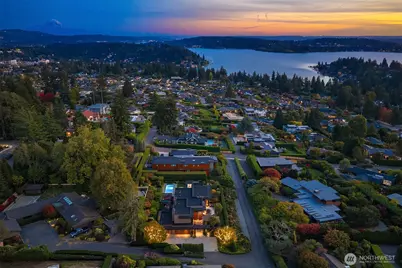 9412 NE 14th Street, Clyde Hill, WA 98004 - Photo 40