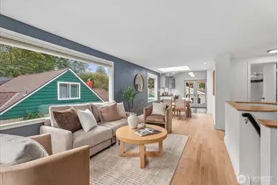 4503 NE 95th Street, Seattle, WA 98115 - Photo 2