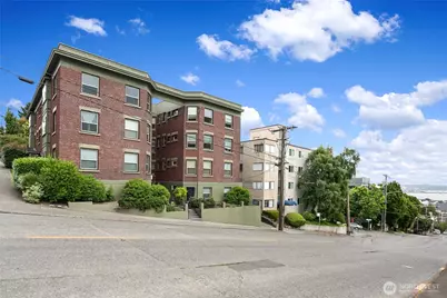 1012 Queen Anne Avenue N, Seattle, WA 98109 - Photo 2