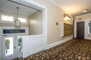 1012 Queen Anne Ave N, Seattle, WA 98109 - Photo 4