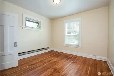 1012 Queen Anne Avenue N, Seattle, WA 98109 - Photo 16