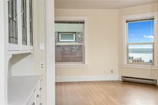 1012 Queen Anne Ave N, Seattle, WA 98109 - Photo 18