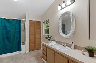 12608 NE Hollyhills Dr, Bothell, WA 98011 - Photo 22