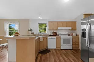 12608 NE Hollyhills Dr, Bothell, WA 98011 - Photo 2