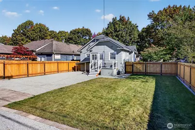 2320 McDougall Avenue, Everett, WA 98201 - Photo 12