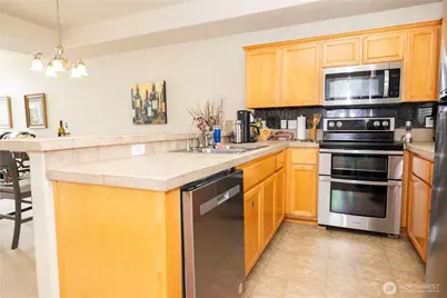 11556 170th Court, Renton, WA 98055 - Photo 8