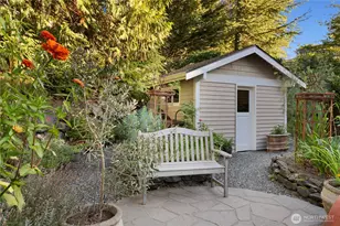 6720 W Mercer Way, Mercer Island, WA 98040 - Photo 34