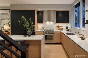 1717 20th Ave, Seattle, WA 98122 - Photo 10
