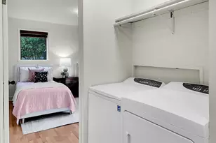 9013 25th Ave NE, Seattle, WA 98115 - Photo 22