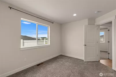 2330 Noah Street SE, East Wenatchee, WA 98802 - Photo 8