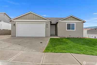 2330 Noah Street SE, East Wenatchee, WA 98802 - Photo 1
